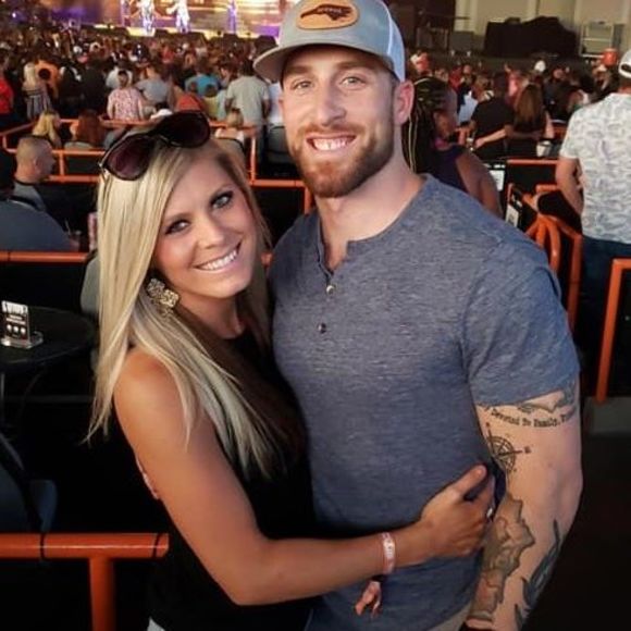 Meet your Posher, Whitney - Picture 1 of 1